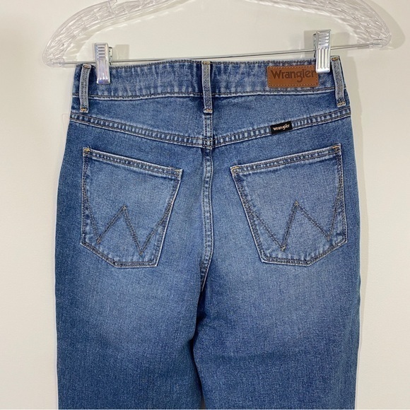 Wrangler NWT 2/26 High Rise Rodeo Crop‎ Jeans Sunset Wash - Picture 1 of 11